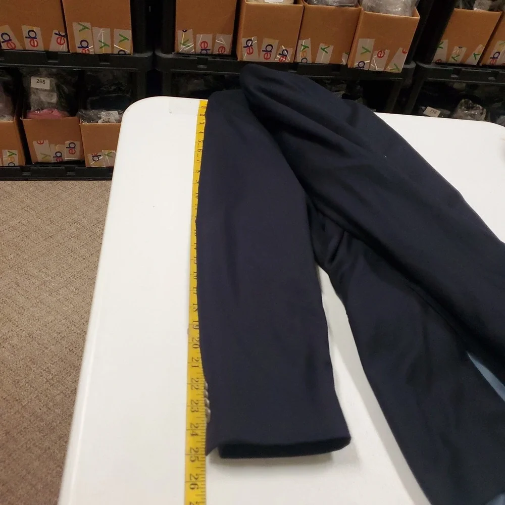 Saks Fifth Avenue excellent pre